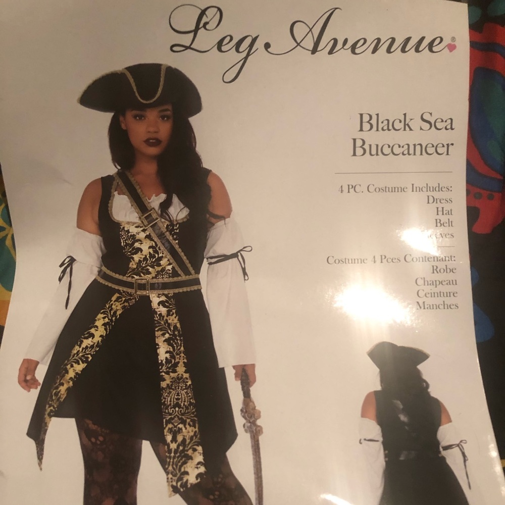 4 PC Black Sea Buccaneer Pirate Halloween Costume